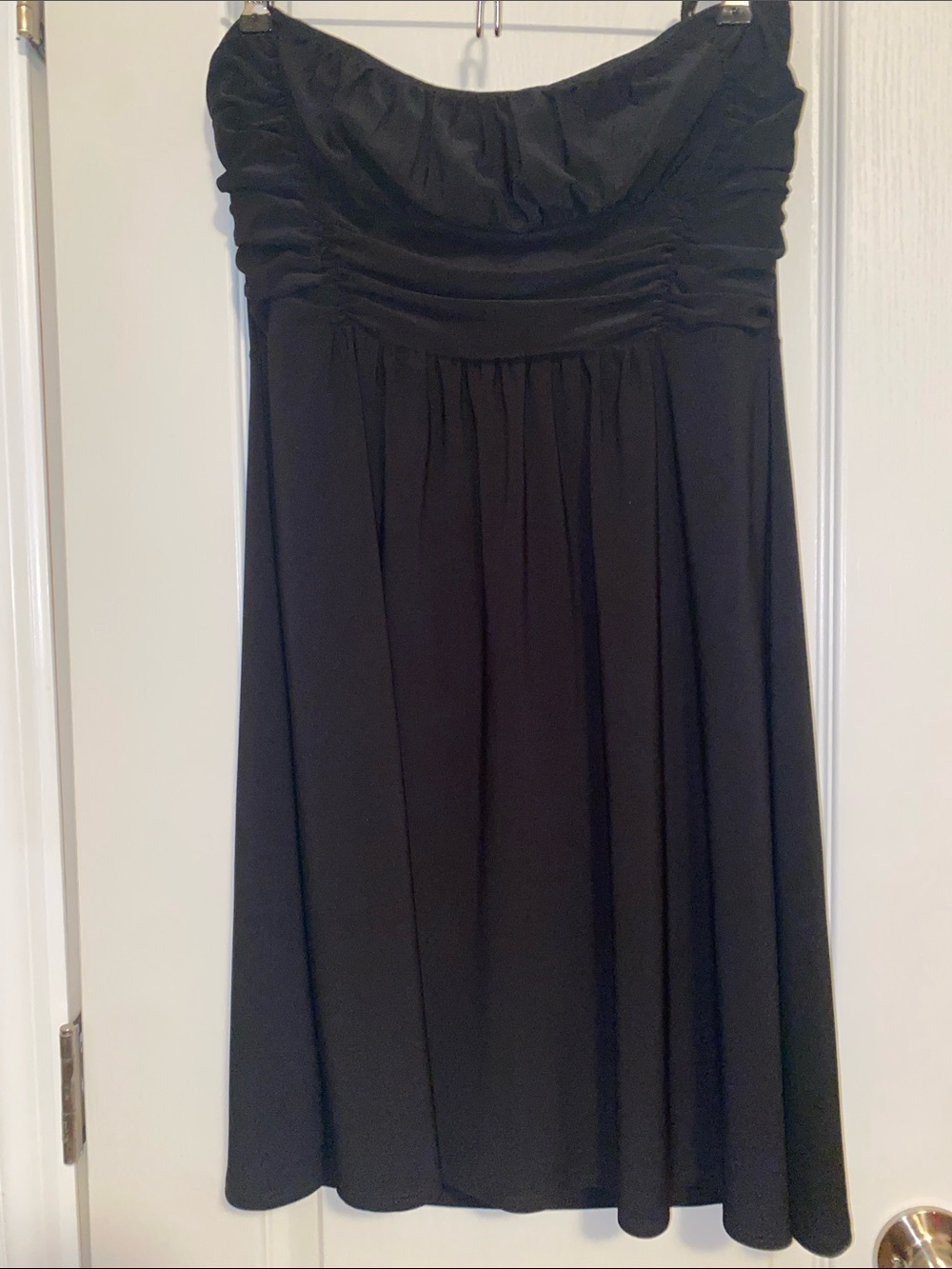Elegant Black Strapless Dress